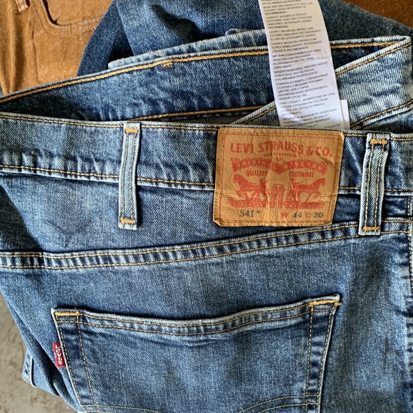 Jeans - Picture 3 of 3